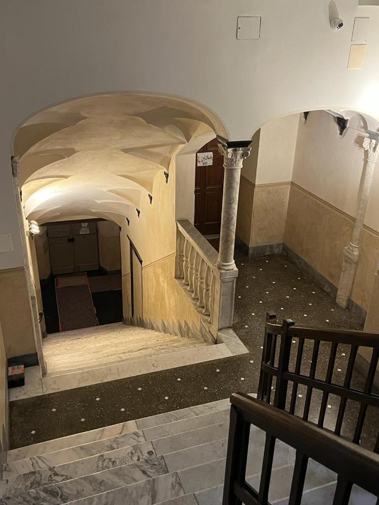 ジェノヴァDimora Al Porto Anticoアパートメント エクステリア 写真